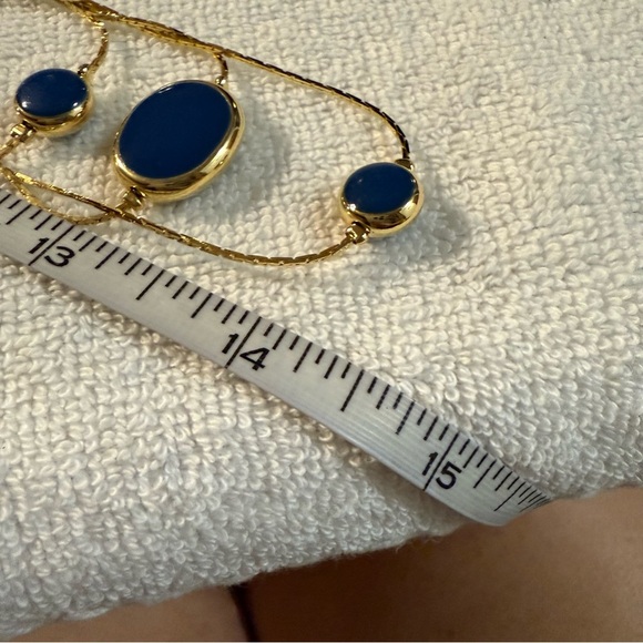 Avon “Color Classics” necklace goldtone/blue NIB 1997 vintage - Picture 2 of 7